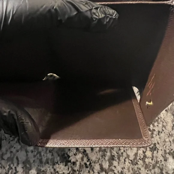 Authentic Vintage Louis Vuitton Damier Elise Wallet